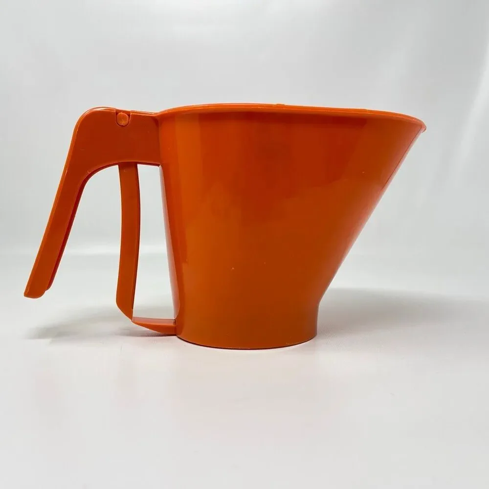 Rubbermaid Flour Sifter 3-Cup Orange Handle Built-In Screen Baking Tool Vintage